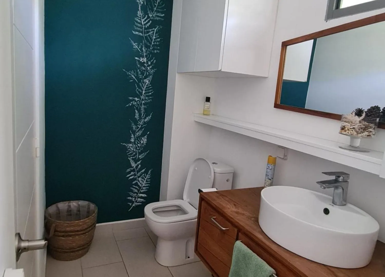 Fare Miri Ata Apartment Punaauia  French Polynesia